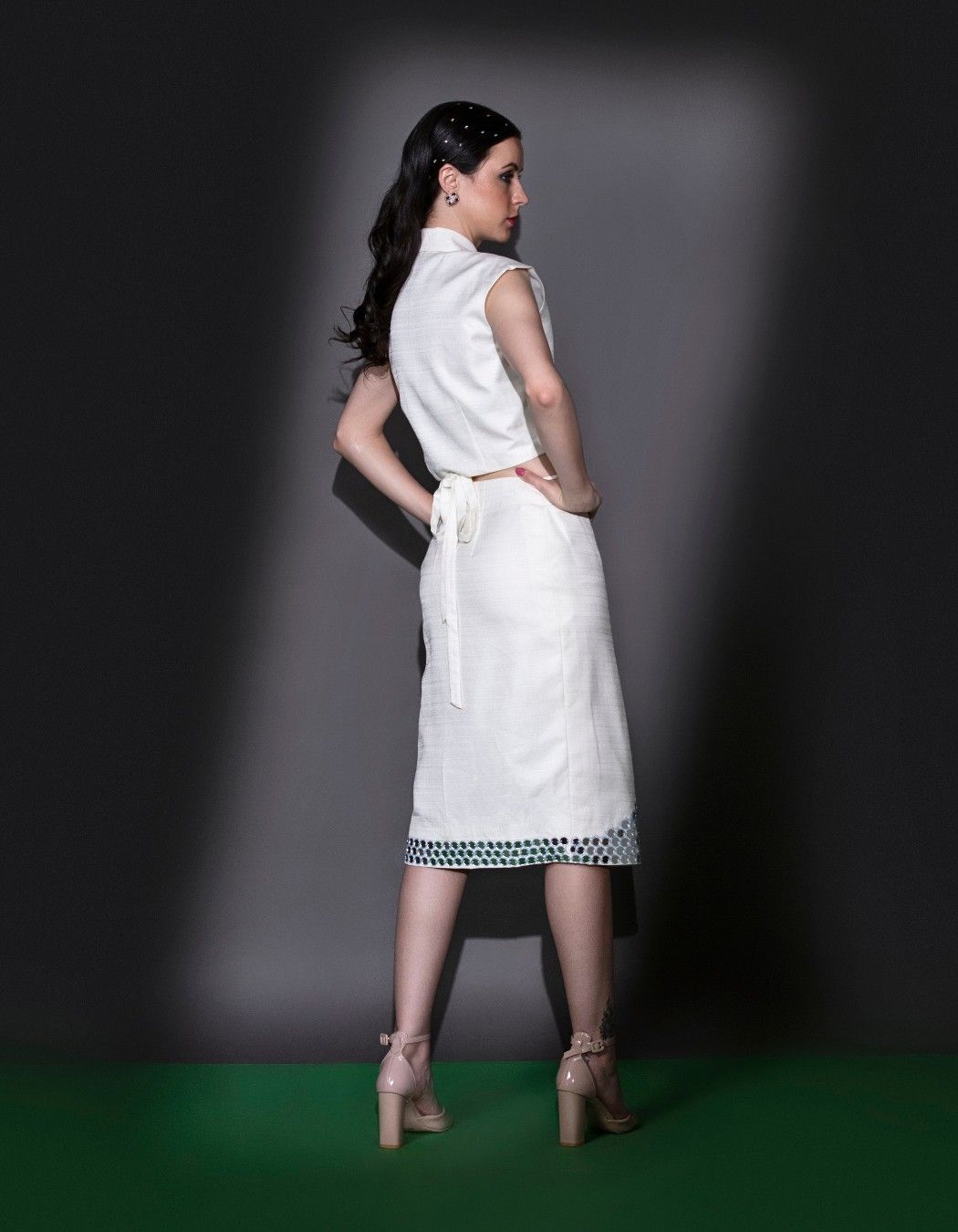 Off-White Cropped Blazer & Pencil Skirt